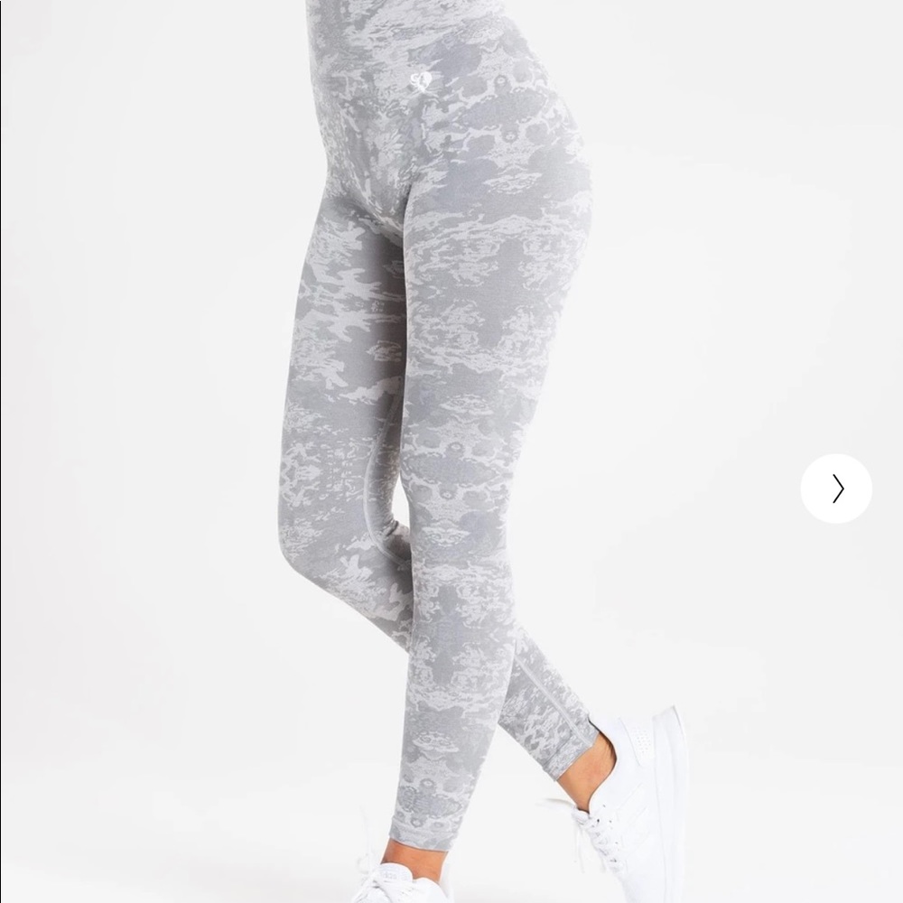 Women’s Best Camo Seamless Leggings - S